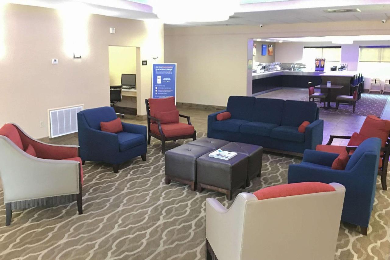 Comfort Inn & Suites Near Six Flags & Medical Center San Antonio Bagian luar foto