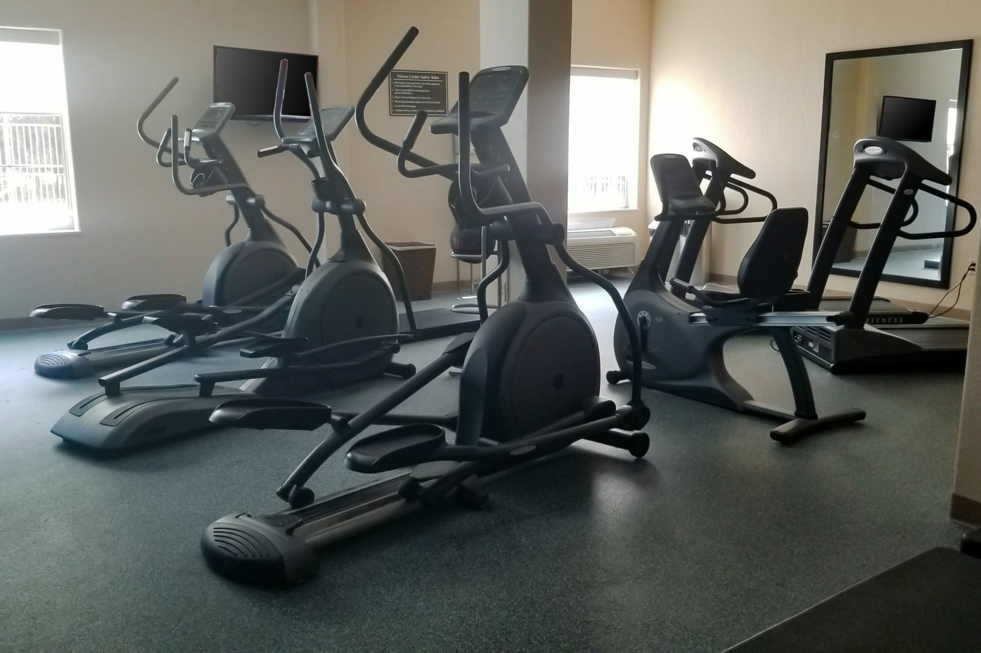 Comfort Inn & Suites Near Six Flags & Medical Center San Antonio Bagian luar foto